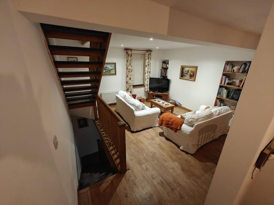 Welsh Miners Cottage Four Bedroom House Treherbert エクステリア 写真